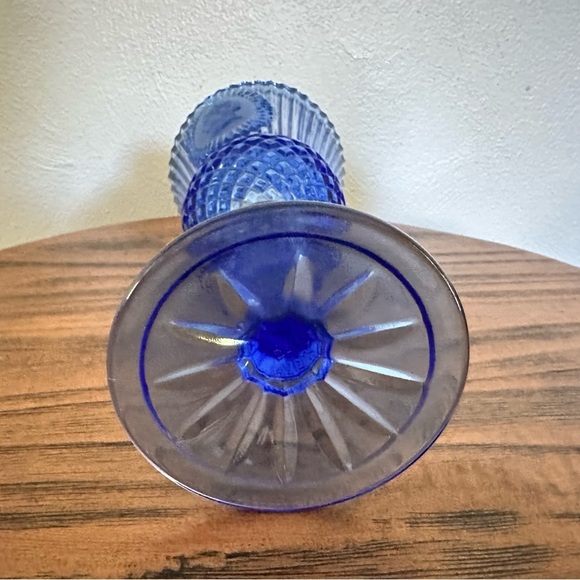 Vintage Avon Martha Washington Blue Glass Goblet - Picture 5 of 7